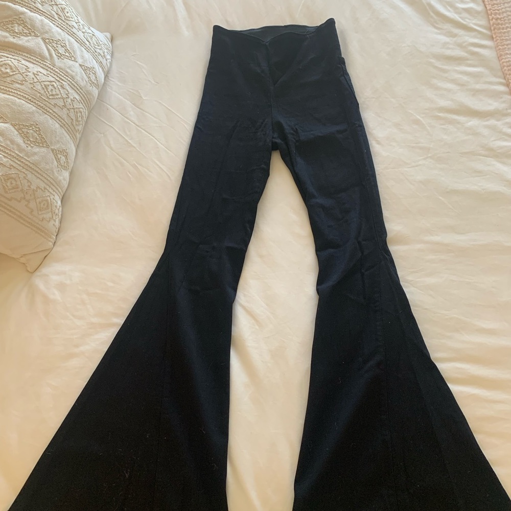 Show Me Your Mumu Black Lava Berkeley Bells size S